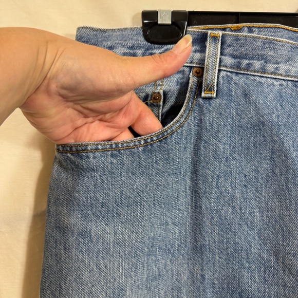 Levi's Jeams Mens Size 38 L34 501 Red Tab Button Fly 5 Pocket Straight Leg - Picture 4 of 10